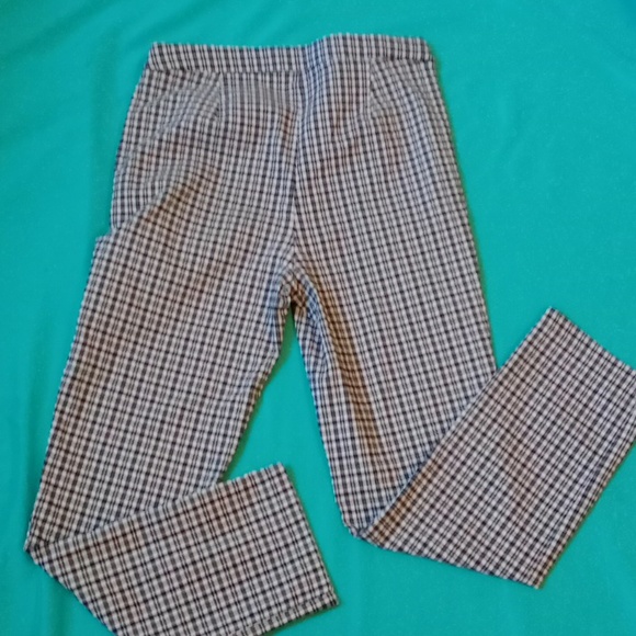 MAISON D'AMELIE BLACK AND WHITE CHECK STRETCH PANTS, SIZE 6 - Picture 9 of 10